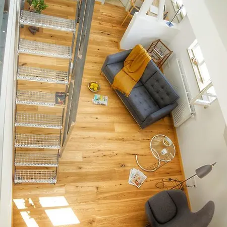 Am Schlosshof Apartament *